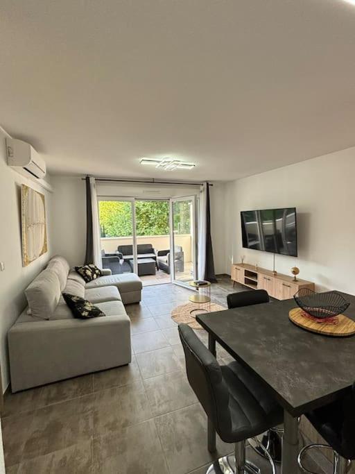 Jolie Appartement En Residence Бастія Екстер'єр фото